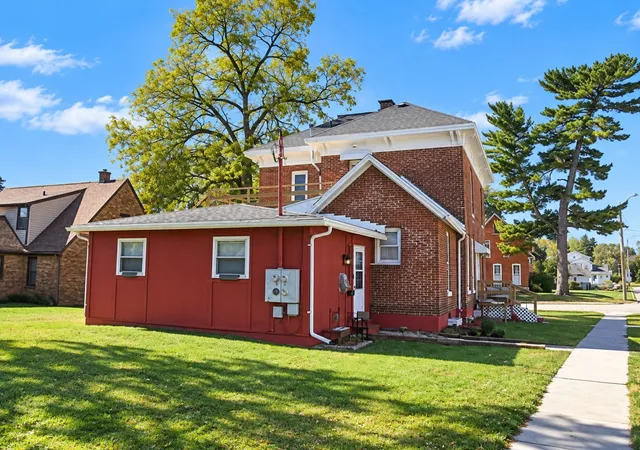 Photo 4 of Multi family home for sale at 712 1st Avenue, Sterling, IL 61081 | MLS# 12788700 | Listing updated on 2026-10-21
