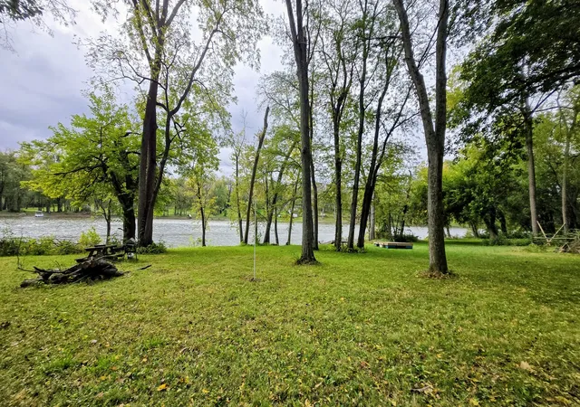 Photo 3 of Single family home for sale at 20915 W Walton Rd, Wilmington, IL 60481 | MLS# 12788701 | Listing updated on 2026-10-20
