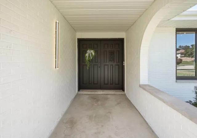 Photo 2 of Single family home for sale at 14216 Trenton Ave, Orland Park, IL 60462 | MLS# 12788720 | Listing updated on 2026-10-28