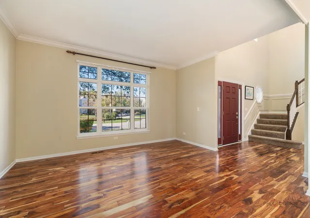 Photo 4 of Single family home for sale at 14241 Oakwood Ct, Libertyville, IL 60048 | MLS# 12788736 | Listing updated on 2026-10-21