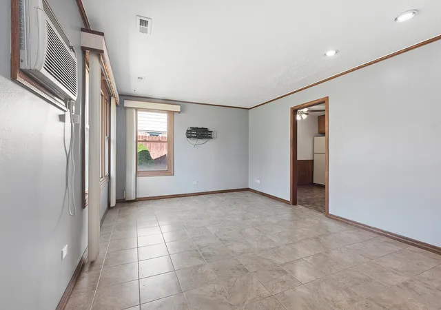 Photo 4 of Single family home for sale at 272 Mohawk St, Park Forest, IL 60466 | MLS# 12788744 | Listing updated on 2026-10-29