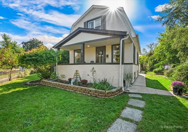Photo 1 of Single family home for sale at 5935 W Thorndale Ave, Chicago, IL 60646 | MLS# 12788756 | Listing updated on 2026-10-29