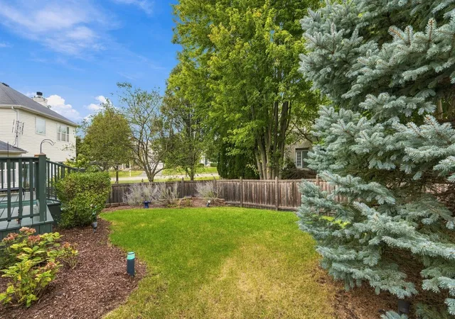 Photo 3 of Single family home for sale at 314 Red Sky Dr, St. Charles, IL 60175 | MLS# 12788758 | Listing updated on 2026-10-20
