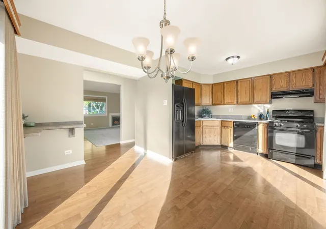 Photo 4 of Townhouse for sale at 6459 Nash St #6459, Downers Grove, IL 60516 | MLS# 12788763 | Listing updated on 2026-10-27