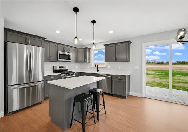 Photo 3 of Single family home for sale at 503 Travis Dr, Carlock, IL 61725 | MLS# 12788777 | Listing updated on 2026-10-23