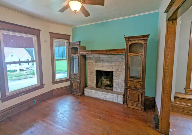 Photo 2 of Single family home for sale at 619 W 13th Street, Davenport, IA 52803 | MLS# 12788782 | Listing updated on 2026-10-21