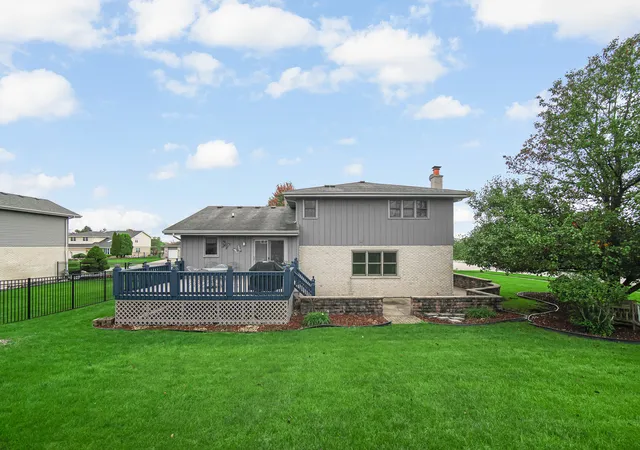 Photo 2 of Single family home for sale at 13340 Atlantic Dr, Homer Glen, IL 60491 | MLS# 12788791 | Listing updated on 2026-10-20