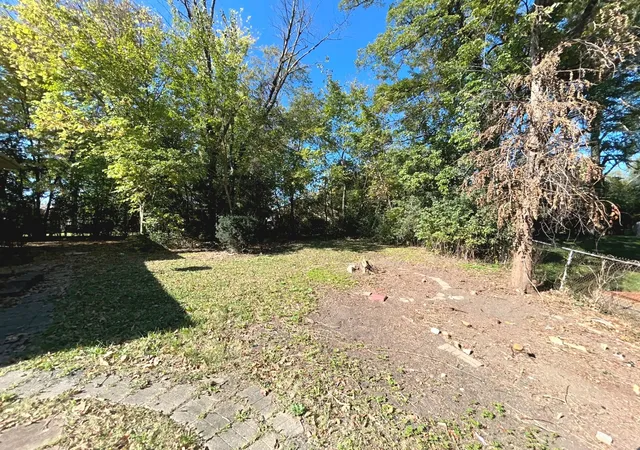Photo 4 of Single family home for sale at 3108 Lexington Dr, Hazel Crest, IL 60429 | MLS# 12788807 | Listing updated on 2026-10-27