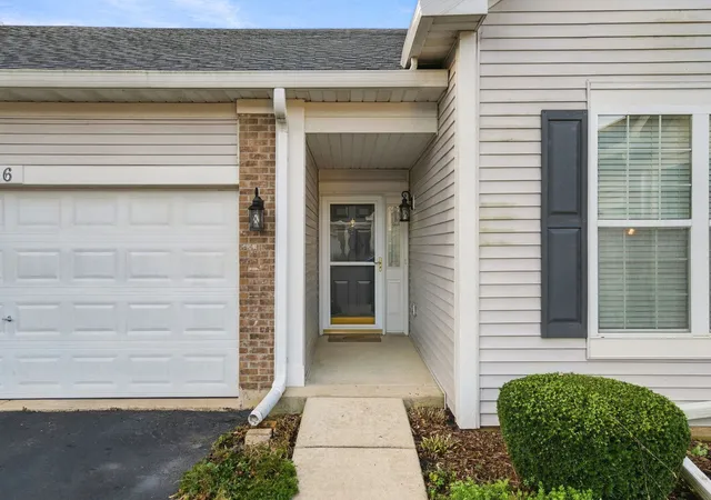 Photo 1 of Townhouse for sale at 646 S Empire Way, Romeoville, IL 60446 | MLS# 12788815 | Listing updated on 2026-10-29