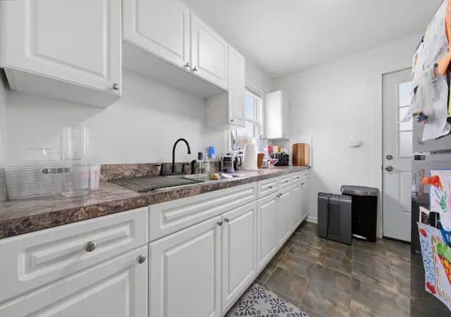 Photo 3 of Multi family home for sale at 5618 N Major Ave, Chicago, IL 60646 | MLS# 12788881 | Listing updated on 2026-10-22