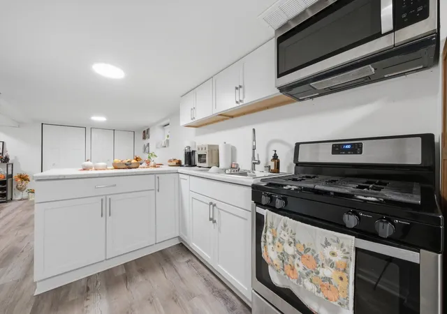 Photo 4 of Multi family home for sale at 5618 N Major Ave, Chicago, IL 60646 | MLS# 12788881 | Listing updated on 2026-10-22