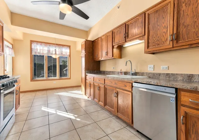 Photo 1 of Condo for sale at 18610 Pine Lake Dr #2B, Tinley Park, IL 60477 | MLS# 12788901 | Listing updated on 2026-10-28