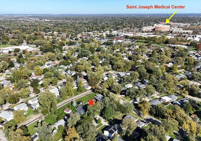 Photo 4 of Single family home for sale at 2715 Campbell St, Joliet, IL 60435 | MLS# 12788912 | Listing updated on 2026-10-22