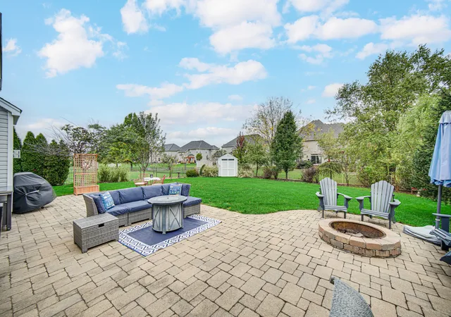 Photo 3 of Single family home for sale at 2431 Bauer Rd, North Aurora, IL 60542 | MLS# 12788913 | Listing updated on 2026-10-20