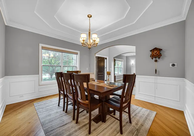 Photo 4 of Single family home for sale at 2431 Bauer Rd, North Aurora, IL 60542 | MLS# 12788913 | Listing updated on 2026-10-20