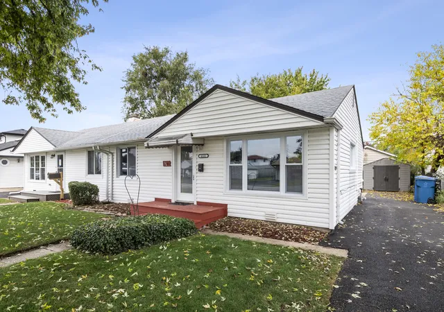 Photo 3 of Townhouse for sale at 4332 W 87th Place, Hometown, IL 60456 | MLS# 12788916 | Listing updated on 2026-10-27