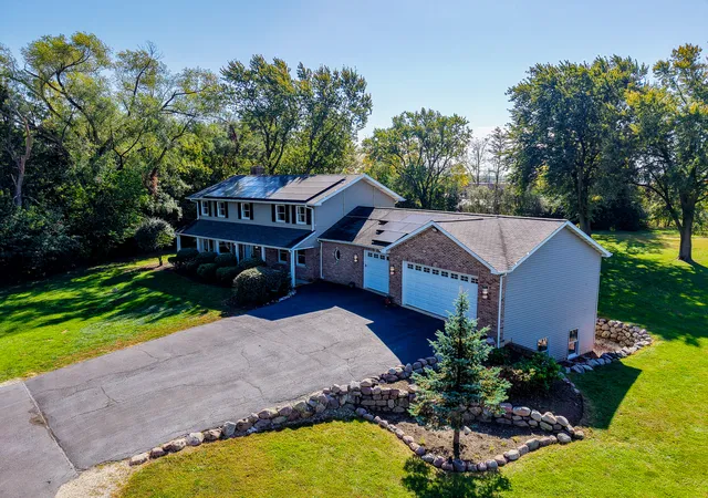 Photo 1 of Single family home for sale at 32876 N Atkinson Rd, Grayslake, IL 60030 | MLS# 12788920 | Listing updated on 2026-10-22