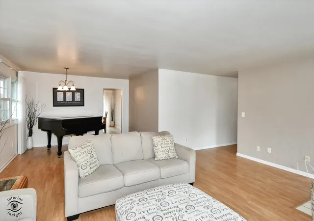 Photo 4 of Single family home for sale at 13405 Florence Rd, Mokena, IL 60448 | MLS# 12788927 | Listing updated on 2026-10-28