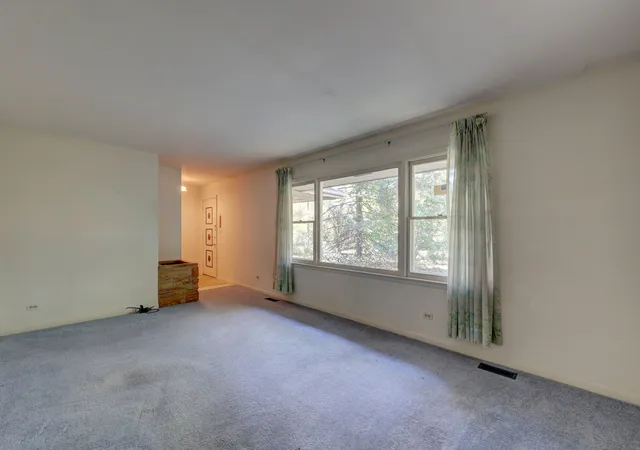 Photo 4 of Single family home for sale at 5n341 Cuyahoga Ter, Bartlett, IL 60103 | MLS# 12788953 | Listing updated on 2026-10-22