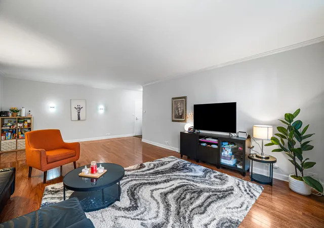 Photo 3 of Condo for sale at 1325 N State Pkwy #6D, Chicago, IL 60610 | MLS# 12788955 | Listing updated on 2026-10-20