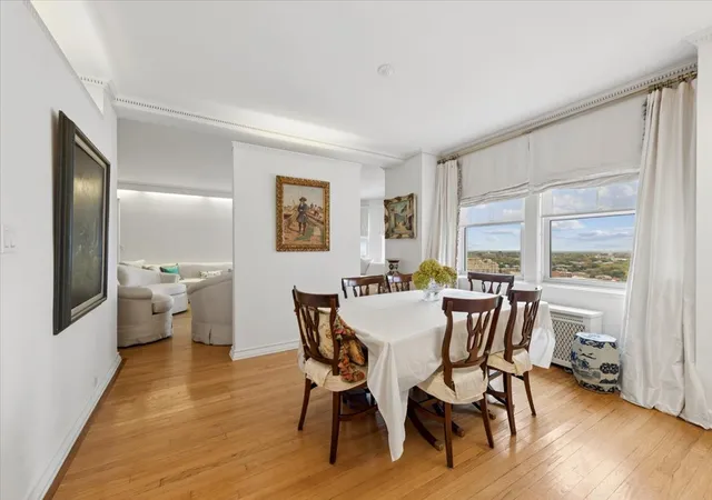 Photo 4 of Condo for sale at 5555 N Sheridan Rd #1508, Chicago, IL 60640 | MLS# 12788966 | Listing updated on 2026-10-20