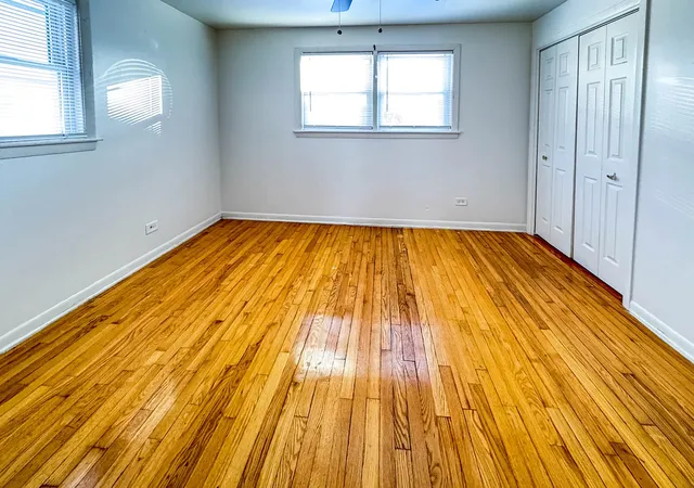 Photo 4 of Townhouse for sale at 7717 S Saginaw Ave #H, Chicago, IL 60649 | MLS# 12788969 | Listing updated on 2026-10-29