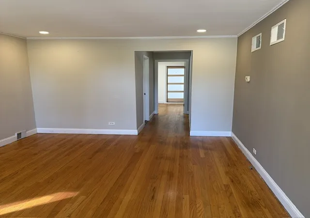 Photo 4 of Single family home for sale at 521 53rd Avenue, Bellwood, IL 60104 | MLS# 12788980 | Listing updated on 2026-10-27