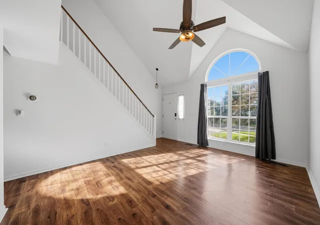 Photo 3 of Townhouse for sale at 4310 Buckingham Dr, Gurnee, IL 60031 | MLS# 12789004 | Listing updated on 2026-10-22