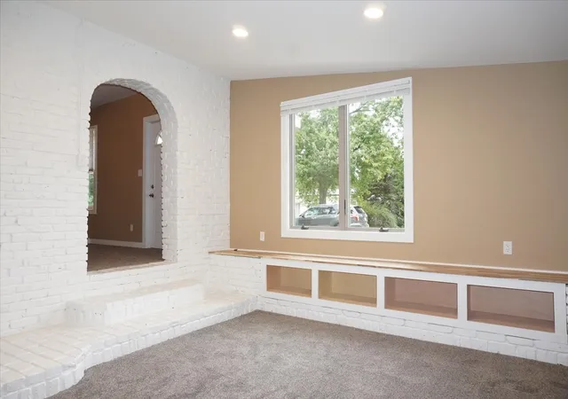 Photo 2 of Single family home for sale at 117 Clark St, Chenoa, IL 61726 | MLS# 12789005 | Listing updated on 2026-10-22