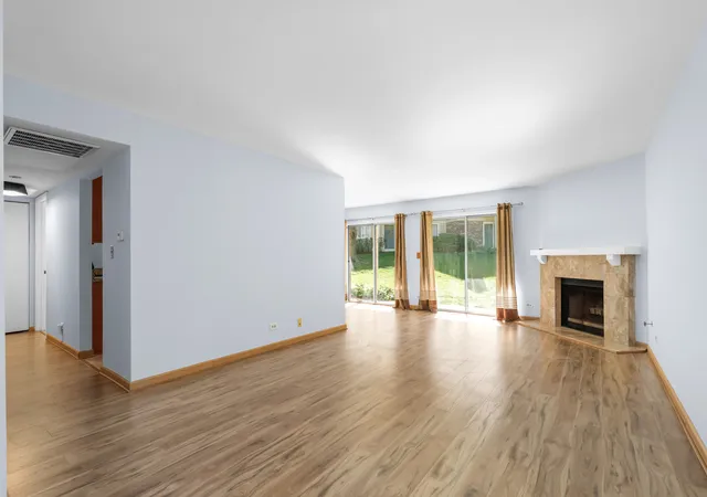 Photo 3 of Townhouse for sale at 1171 Auburn Ln, Buffalo Grove, IL 60089 | MLS# 12789014 | Listing updated on 2026-10-22