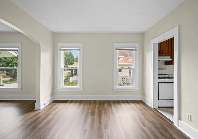 Photo 1 of Single family home for sale at 424 S Concord St, Davenport, IA 52802 | MLS# 12789025 | Listing updated on 2026-10-22
