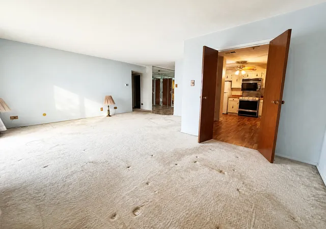 Photo 2 of Condo for sale at 1243 E Baldwin Ln #511, Palatine, IL 60074 | MLS# 12789039 | Listing updated on 2026-10-28