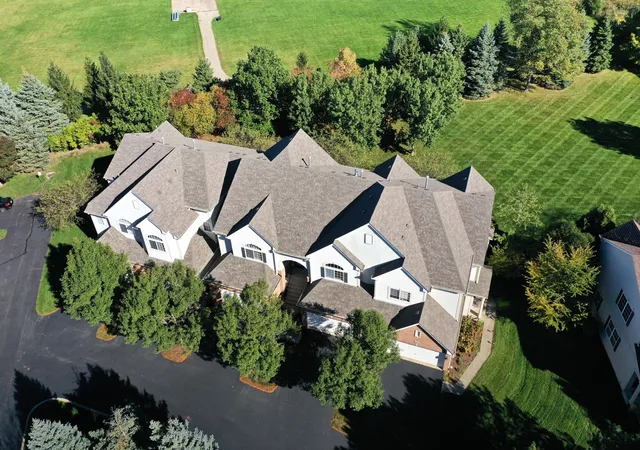 Townhouse for sale at 6052 Canterbury Ln, Hoffman Estates, IL 60192 | MLS# 12789043