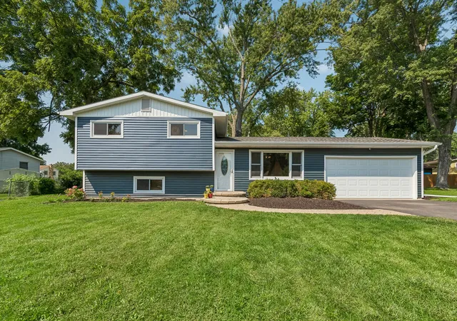 Photo 1 of Single family home for sale at 10009 NW Circle Dr, Richmond, IL 60071 | MLS# 12789068 | Listing updated on 2026-10-20