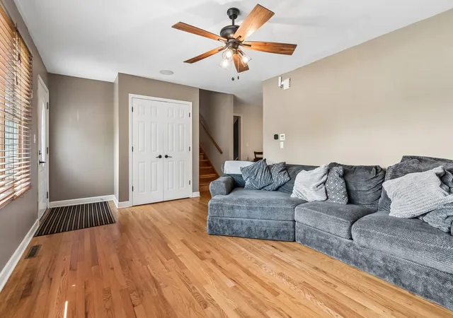 Photo 3 of Single family home for sale at 10009 NW Circle Dr, Richmond, IL 60071 | MLS# 12789068 | Listing updated on 2026-10-20