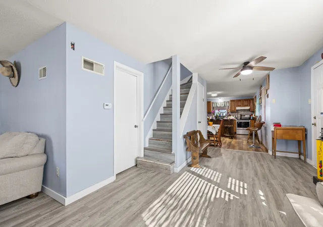 Photo 4 of Single family home for sale at 30082 Holly Rd, Sterling, IL 61081 | MLS# 12789078 | Listing updated on 2026-10-20