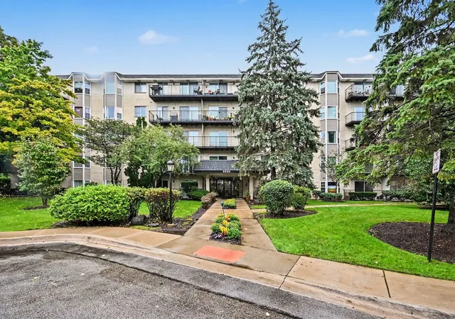 Condo for sale at 8620 Waukegan Rd #511, Morton Grove, IL 60053 | MLS# 12789131