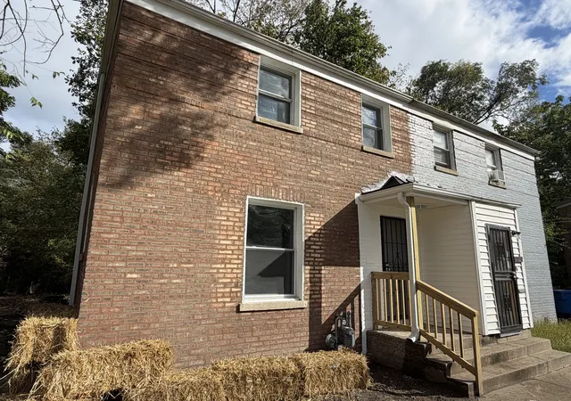 Photo 1 of Townhouse for sale at 2154 E 97th Place, Chicago, IL 60617 | MLS# 12789134 | Listing updated on 2026-10-22