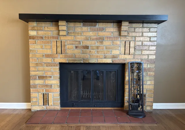 Photo 4 of Single family home for sale at 2929 W Bonnie Brk Ln, Waukegan, IL 60087 | MLS# 12789137 | Listing updated on 2026-10-21