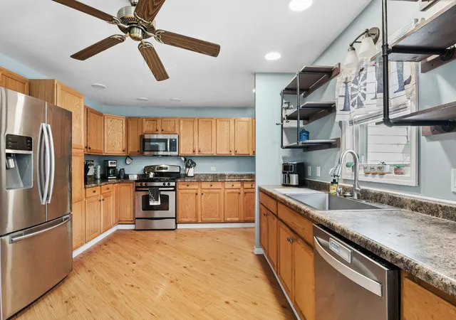Photo 4 of Single family home for sale at 126 Drew Ct, Poplar Grove, IL 61065 | MLS# 12789141 | Listing updated on 2026-10-28