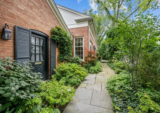 Photo 3 of Single family home for sale at 381 Linden St, Winnetka, IL 60093 | MLS# 12789167 | Listing updated on 2026-10-22
