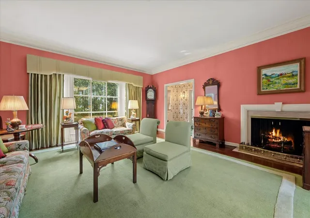 Photo 4 of Single family home for sale at 381 Linden St, Winnetka, IL 60093 | MLS# 12789167 | Listing updated on 2026-10-22