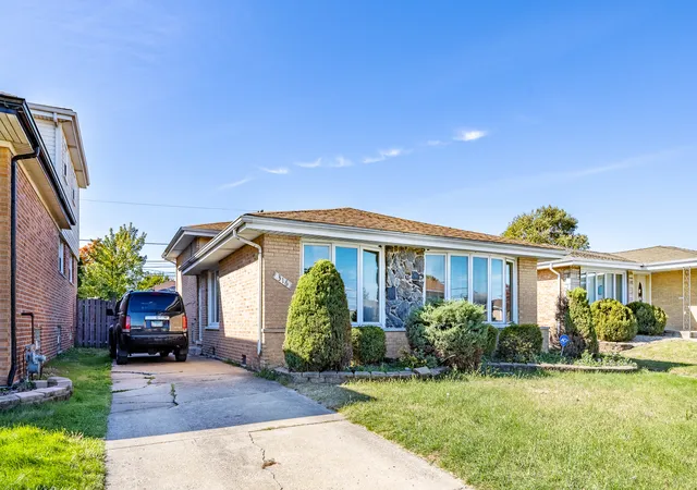 Photo 1 of Single family home for sale at 316 Calhoun Ave, Calumet City, IL 60409 | MLS# 12789197 | Listing updated on 2026-10-21