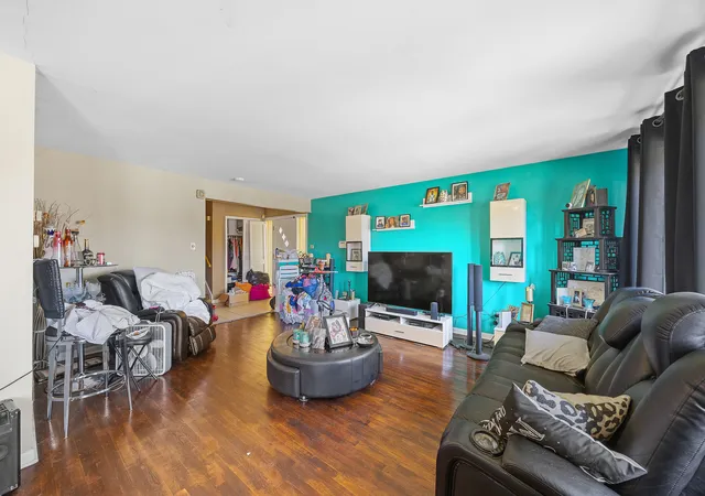 Photo 3 of Single family home for sale at 316 Calhoun Ave, Calumet City, IL 60409 | MLS# 12789197 | Listing updated on 2026-10-21