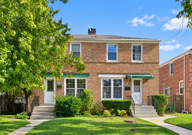 Photo 1 of Townhouse for sale at 1783 Linden St, Des Plaines, IL 60018 | MLS# 12789199 | Listing updated on 2026-10-27