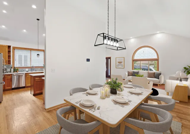 Photo 4 of Single family home for sale at 2933 Vernon Ave, Brookfield, IL 60513 | MLS# 12789221 | Listing updated on 2026-10-22