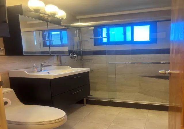 Photo 4 of Condo for sale at 6300 N Sheridan Rd #717, Chicago, IL 60660 | MLS# 12789228 | Listing updated on 2026-10-20