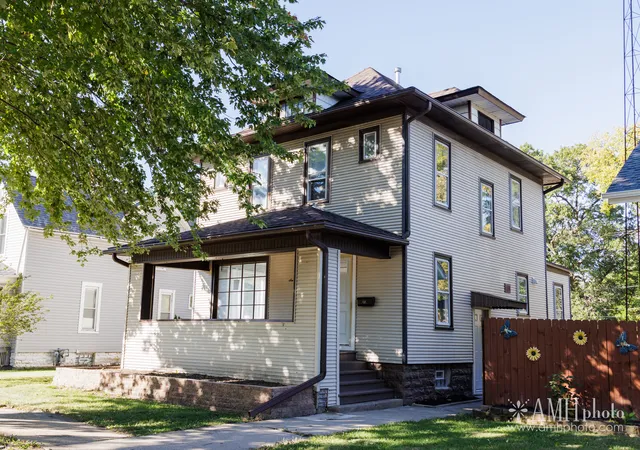 Photo 1 of Single family home for sale at 657 S Poplar Ave, Kankakee, IL 60901 | MLS# 12789280 | Listing updated on 2026-10-21