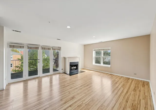 Photo 3 of Condo for sale at 1319 Chicago Ave #305, Evanston, IL 60201 | MLS# 12789281 | Listing updated on 2026-10-20