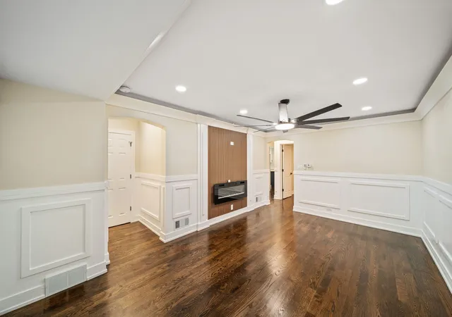 Photo 4 of Single family home for sale at 8005 S Campbell Ave, Chicago, IL 60652 | MLS# 12789283 | Listing updated on 2026-10-21